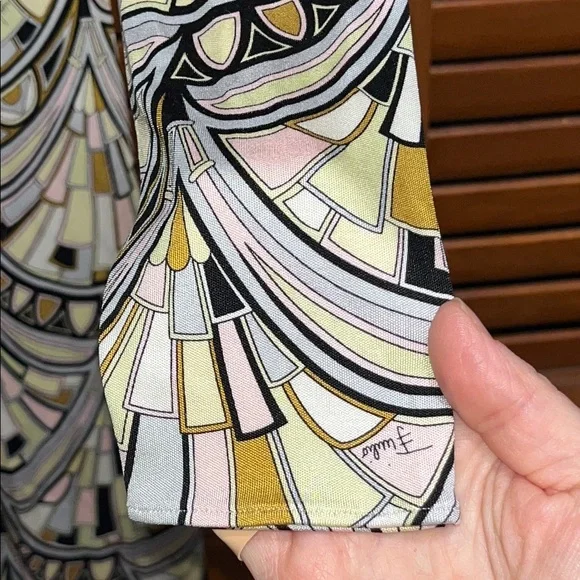 Emilio Pucci Art Deco Patterned Silk Long Sleeve Dress - Picture 5 of 11